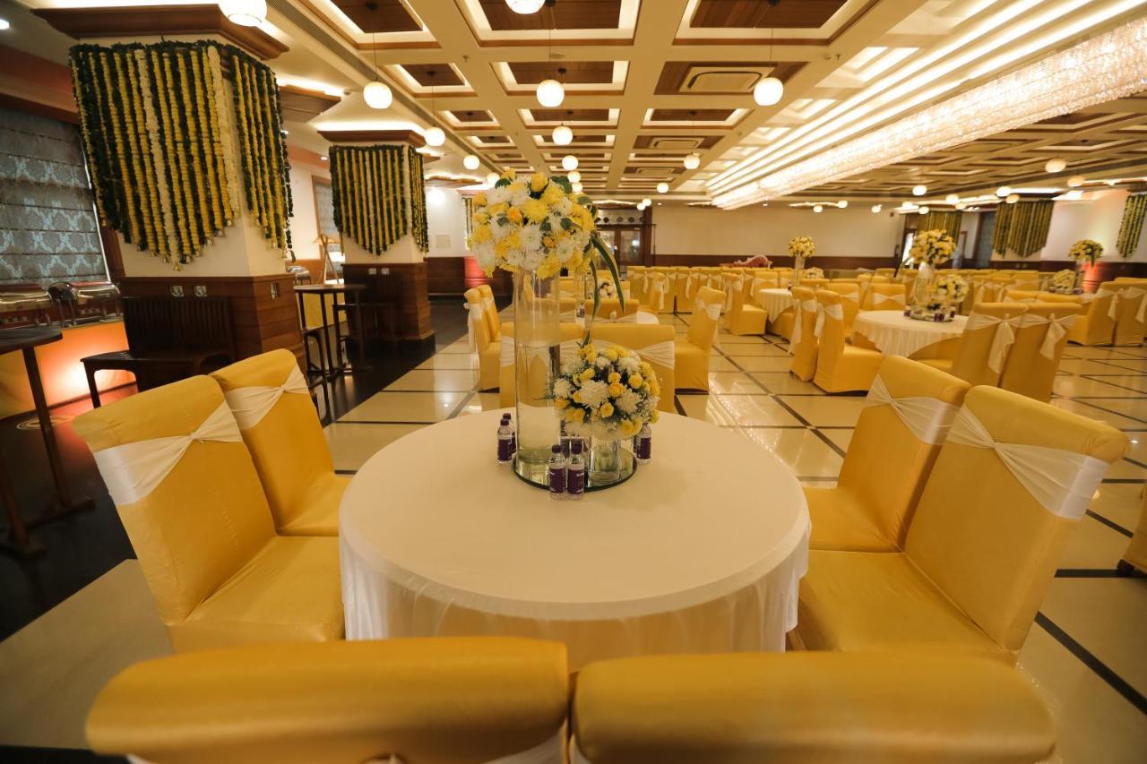 Hotel Saffron Leaf Ντεχραντούν Εξωτερικό φωτογραφία
